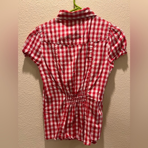 Cute fall top ❤️🤍 - Picture 2 of 3